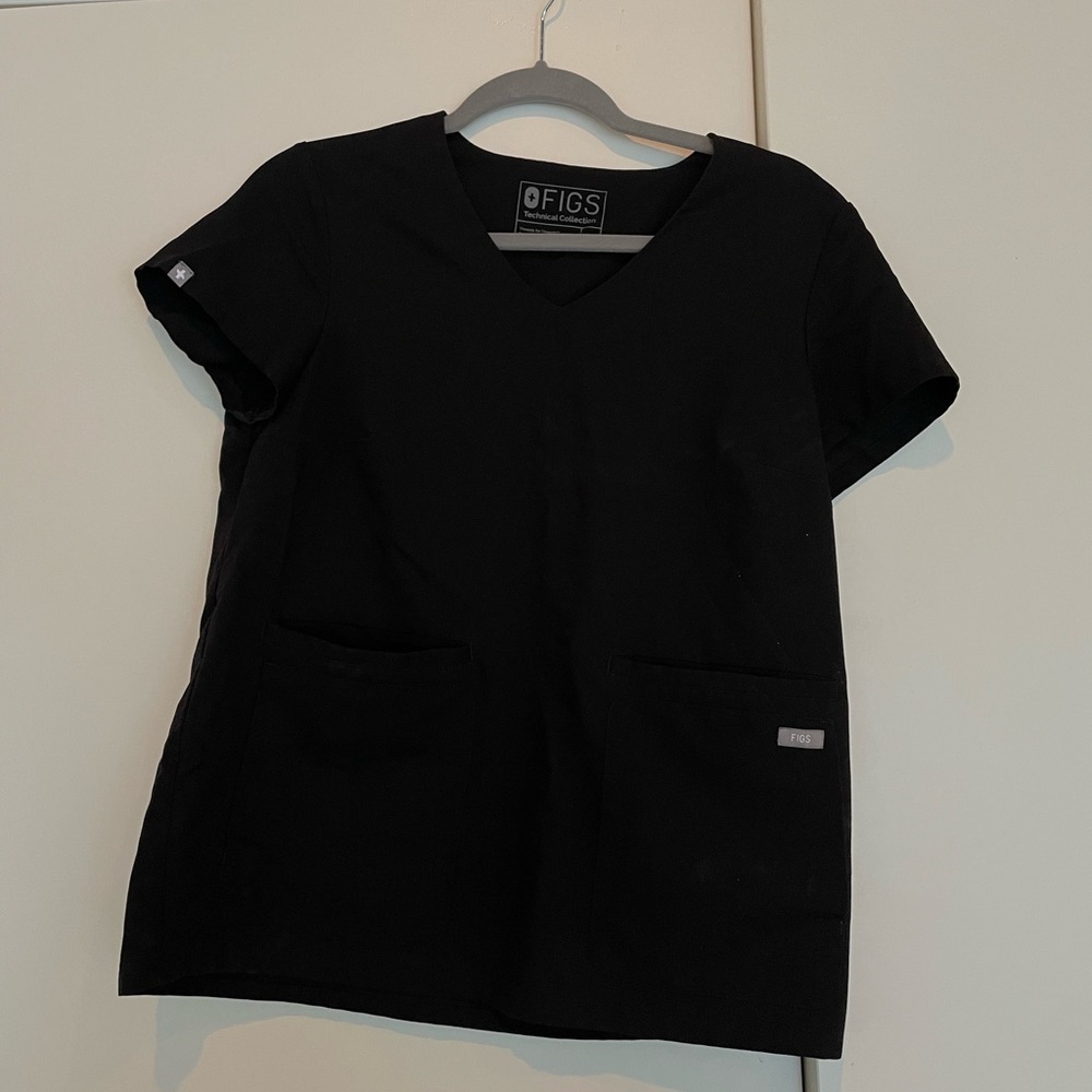 4 pocket Figs scrub top